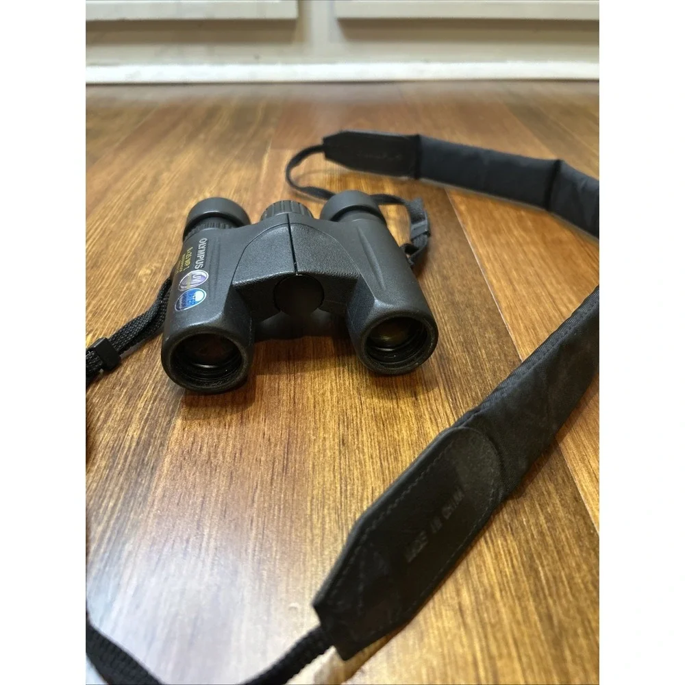 Olympus 8x25 WP1 Field 5.5 Waterproof Binoculars With Strap